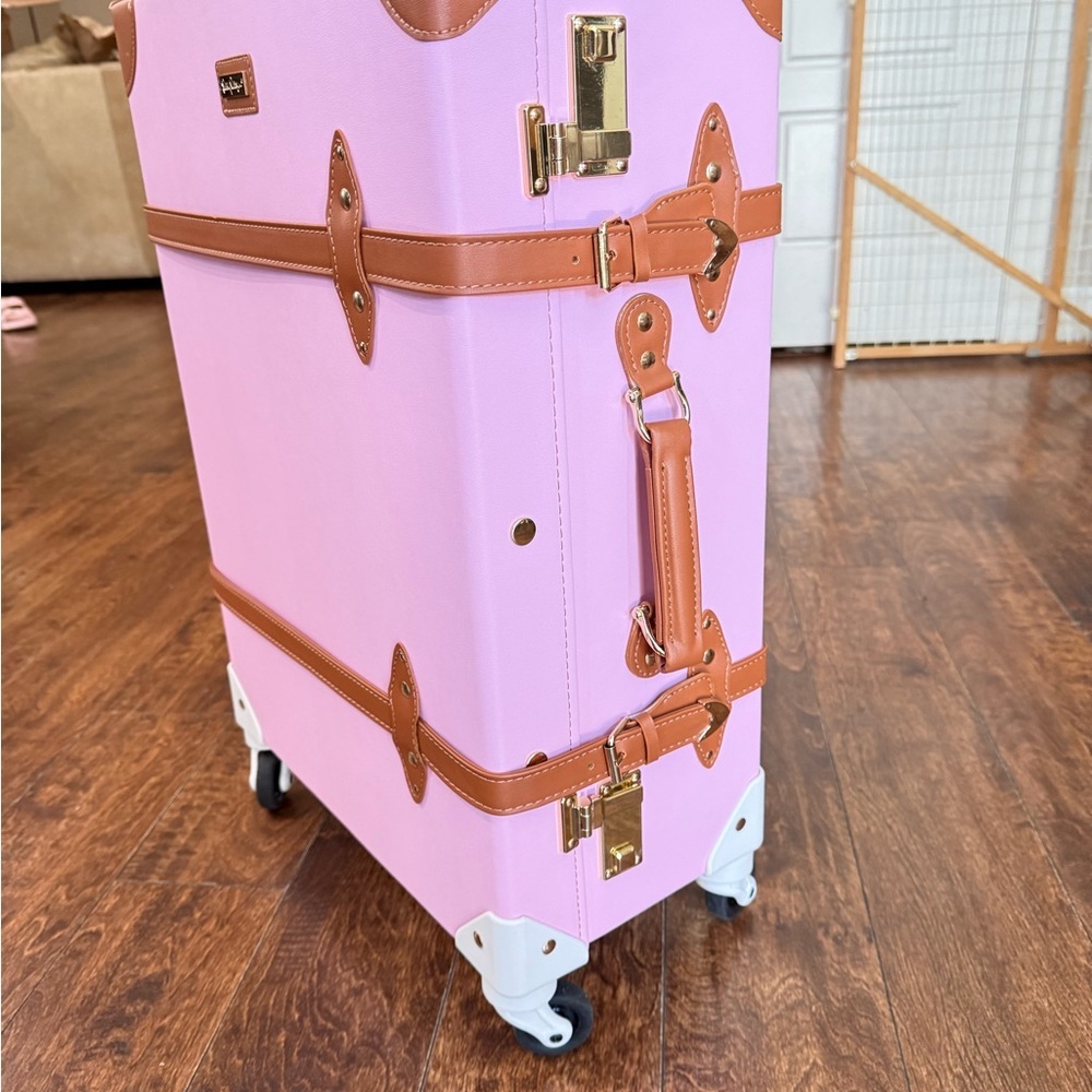 Lily Pulitzer Pink Hard Shell Carry-On Suitcase - Picture 3 of 7